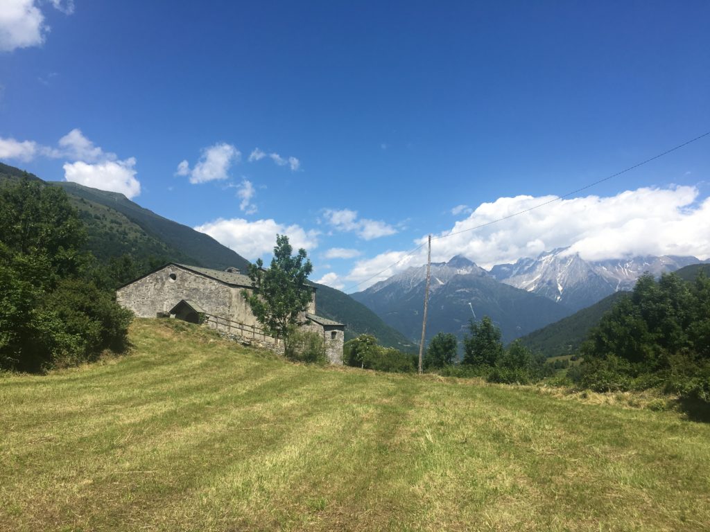 Chiesa di San Martino presso Corteno Golgi, tappa 7 bis Via Valeriana